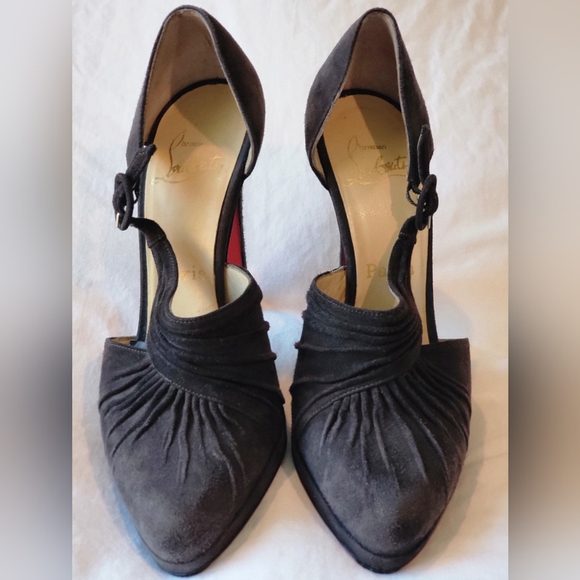 👠Christian Louboutin Suede D'Orsay size 38 like new❣️ - Picture 4 of 17